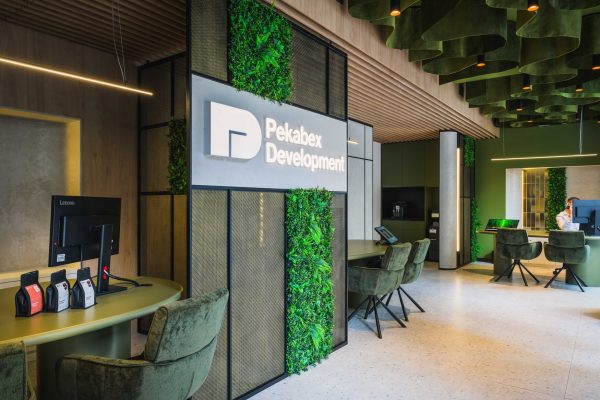 Pekabex Development otwiera nowy rozdział – Rebranding, cyfrowe biuro sprzedaży i pomoc, która zmienia życie