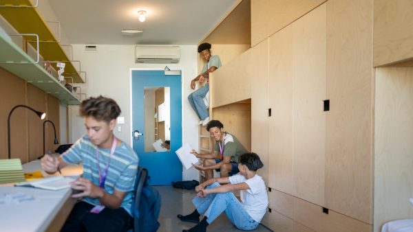 Za dużo maturzystów, za mało miejsc. Gap year sposobem na kryzys rekrutacyjny