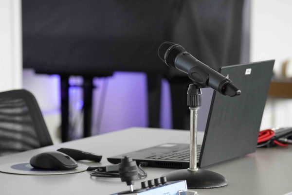 Podcast zamiast szkolenia Przedsiębiorcy coraz częściej uczą się, słuchając historii innych ludzi